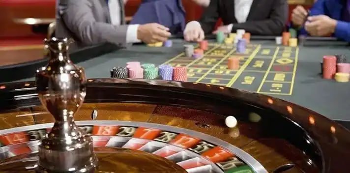 Antarmuka Paito Warna di dingdong777 menampilkan data historis dalam grid berisi warna